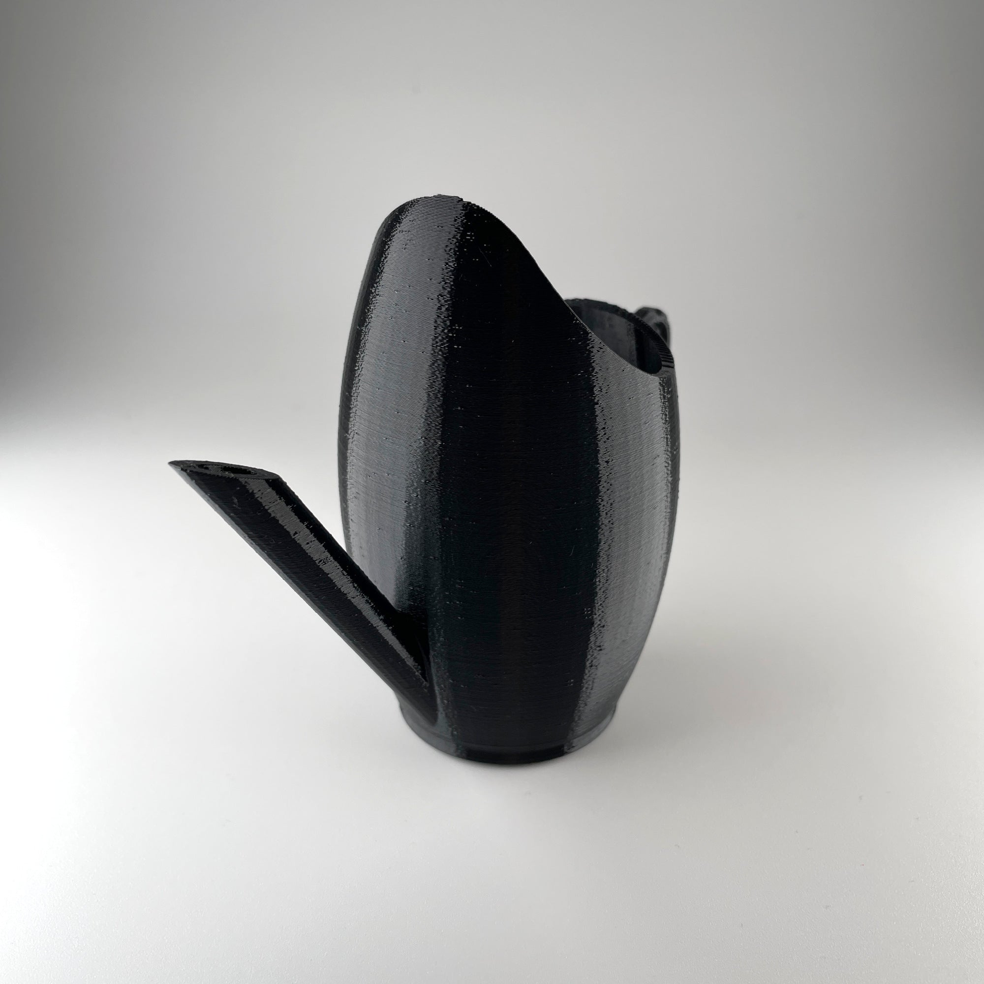 Little Pourer™ – Gentle Precision Waterer for Small Plant Pots