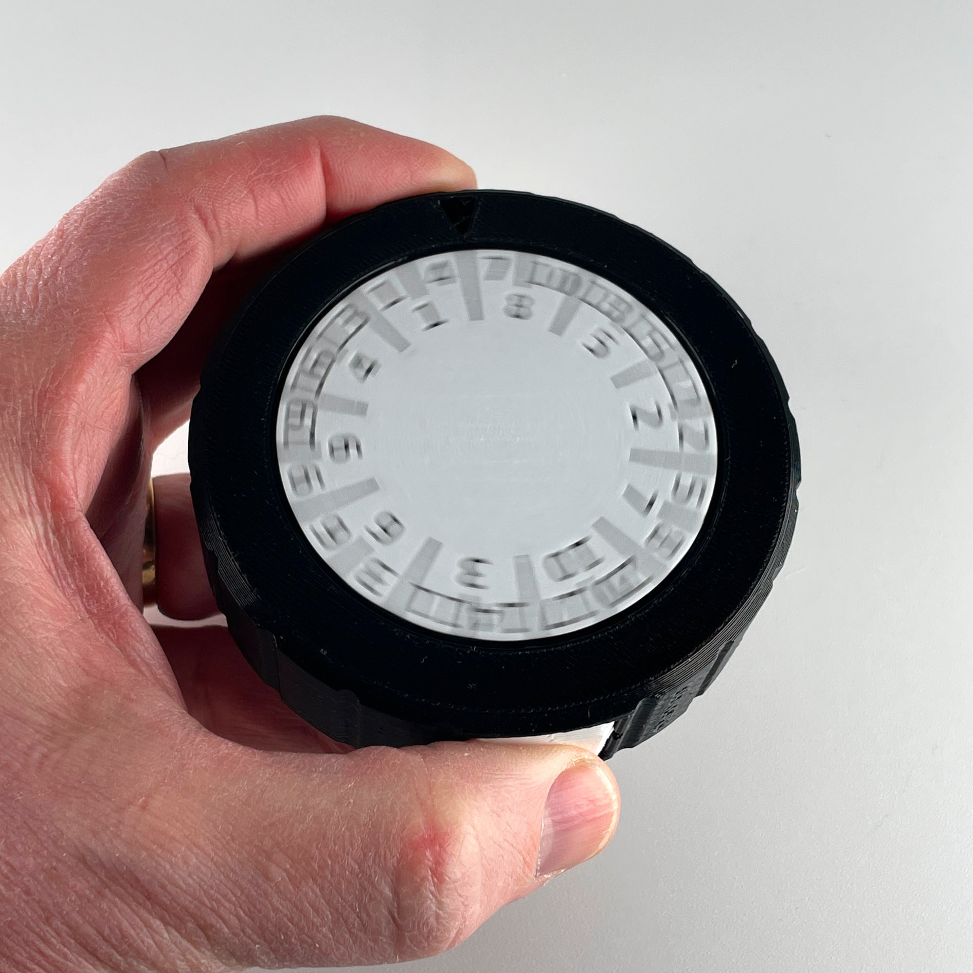 SpinLock Dice™ - Spin to roll. Push to lock. No runaway dice.